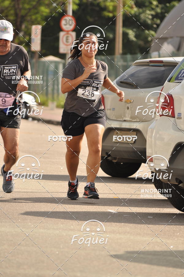 Buy your photos of the eventSantander Track&Field  Run Series - Shopping Vitria on Fotop