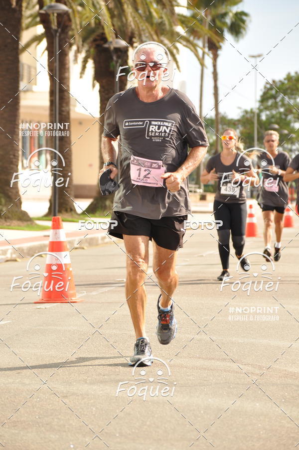 Buy your photos of the eventSantander Track&Field  Run Series - Shopping Vitria on Fotop