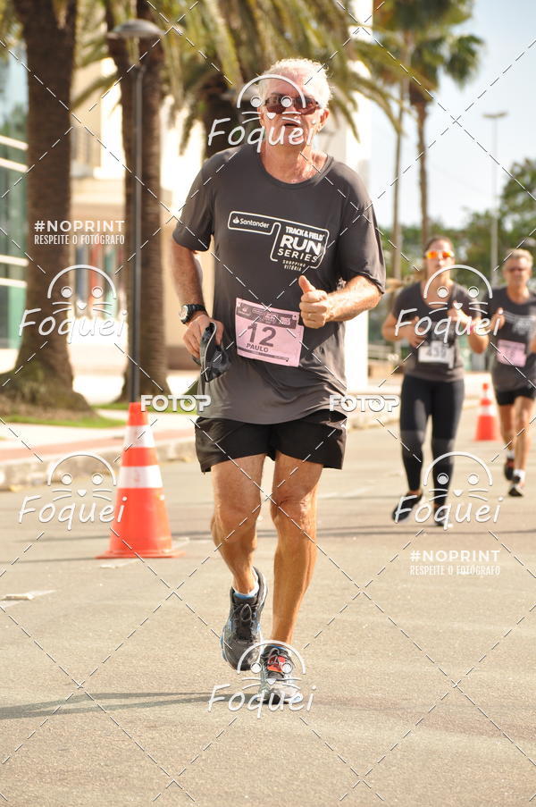 Buy your photos of the eventSantander Track&Field  Run Series - Shopping Vitria on Fotop