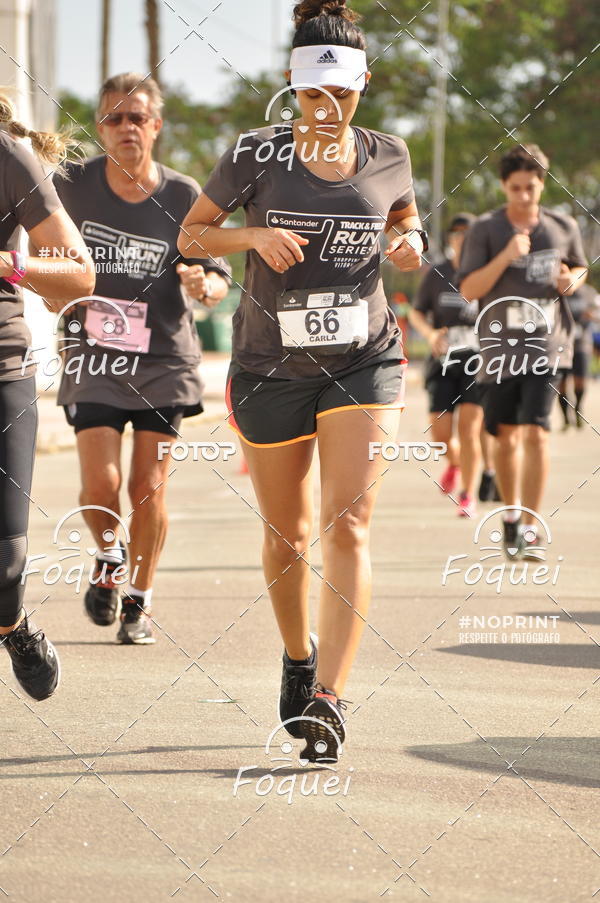 Buy your photos of the eventSantander Track&Field  Run Series - Shopping Vitria on Fotop