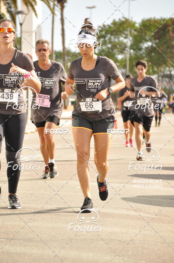 Buy your photos of the eventSantander Track&Field  Run Series - Shopping Vitria on Fotop