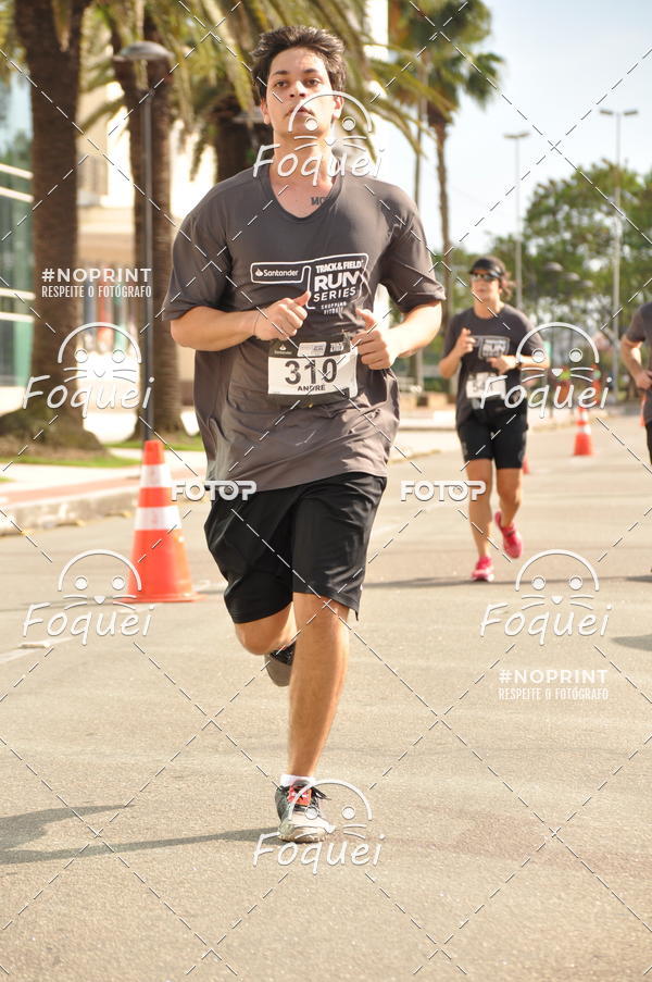 Buy your photos of the eventSantander Track&Field  Run Series - Shopping Vitria on Fotop