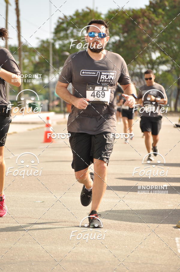 Buy your photos of the eventSantander Track&Field  Run Series - Shopping Vitria on Fotop