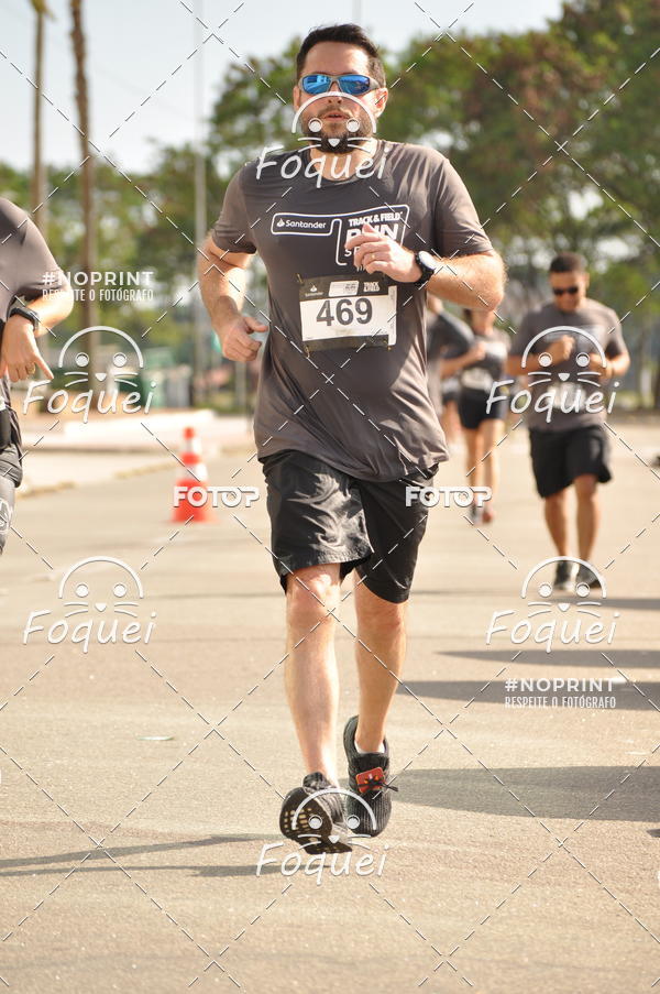 Buy your photos of the eventSantander Track&Field  Run Series - Shopping Vitria on Fotop