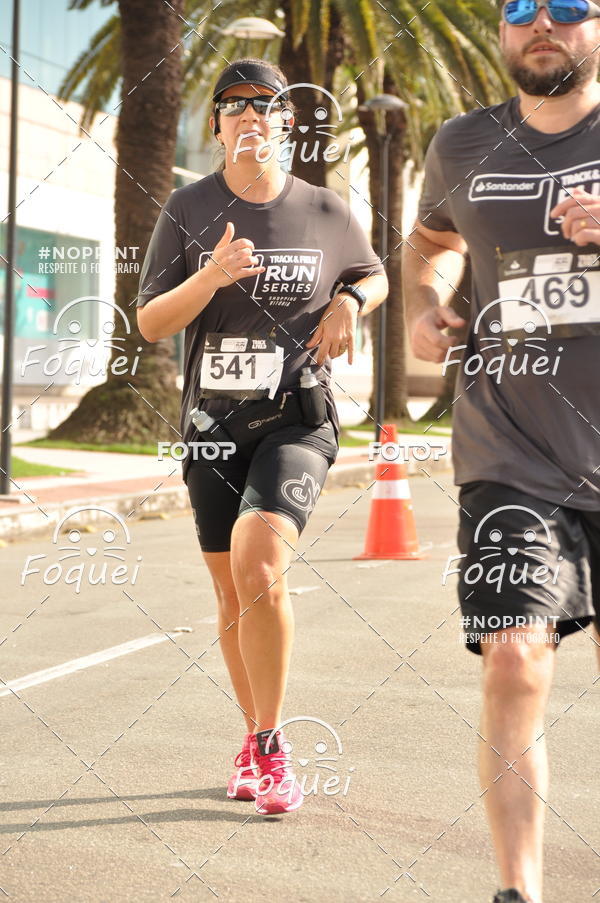 Buy your photos of the eventSantander Track&Field  Run Series - Shopping Vitria on Fotop