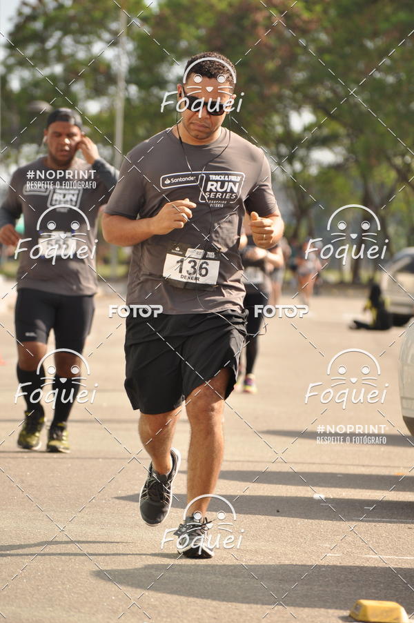 Buy your photos of the eventSantander Track&Field  Run Series - Shopping Vitria on Fotop