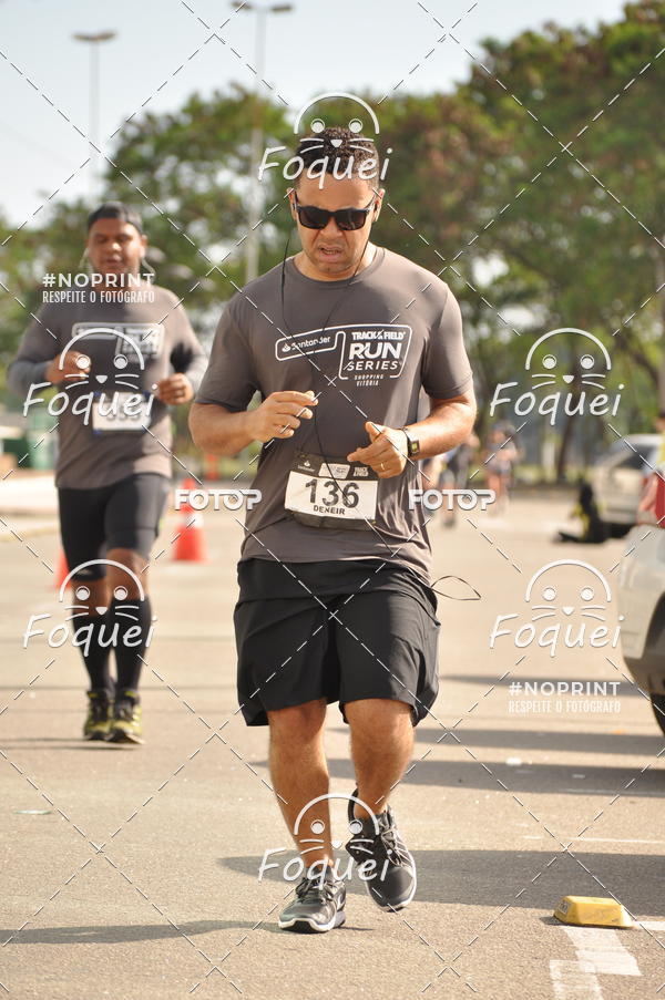 Buy your photos of the eventSantander Track&Field  Run Series - Shopping Vitria on Fotop
