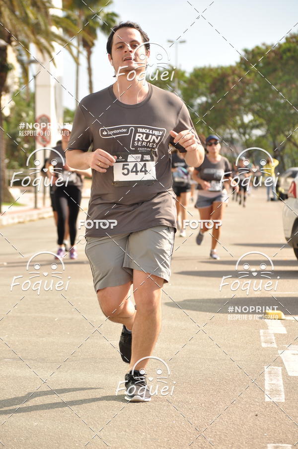 Buy your photos of the eventSantander Track&Field  Run Series - Shopping Vitria on Fotop