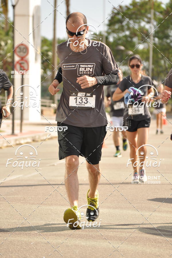 Buy your photos of the eventSantander Track&Field  Run Series - Shopping Vitria on Fotop