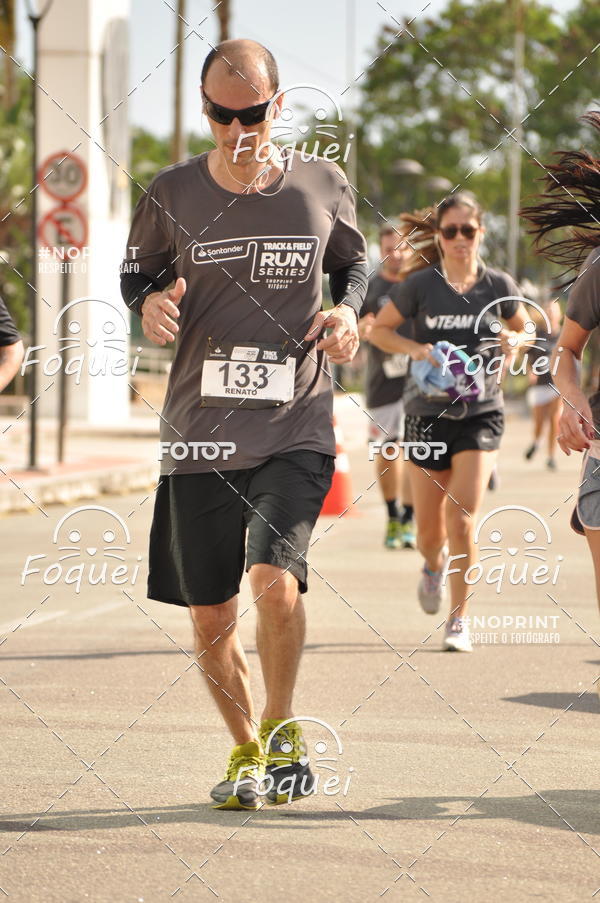 Buy your photos of the eventSantander Track&Field  Run Series - Shopping Vitria on Fotop