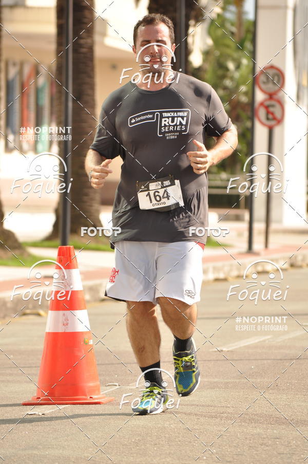 Buy your photos of the eventSantander Track&Field  Run Series - Shopping Vitria on Fotop