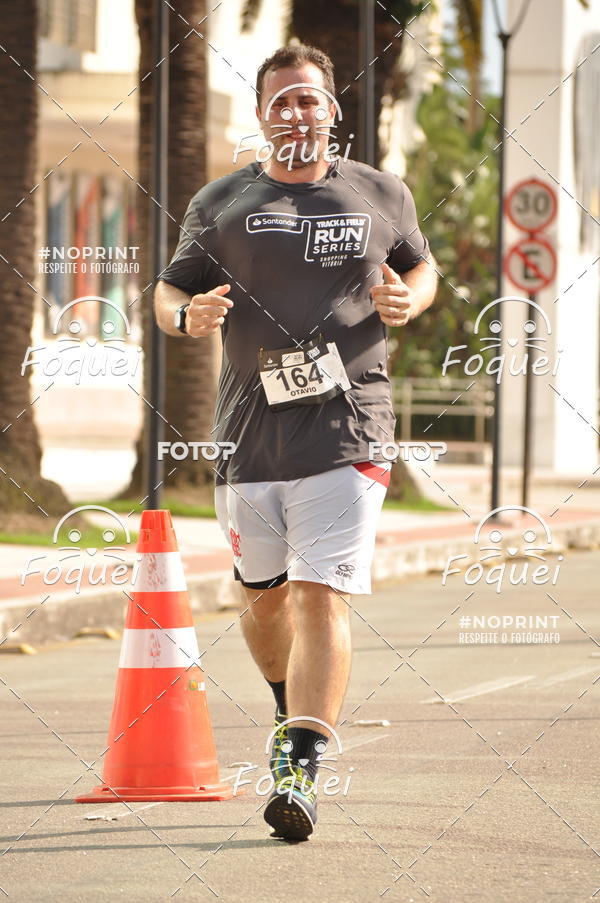 Buy your photos of the eventSantander Track&Field  Run Series - Shopping Vitria on Fotop