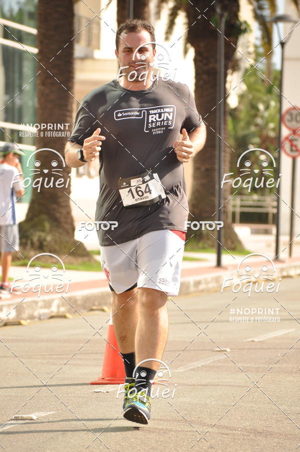 Buy your photos of the eventSantander Track&Field  Run Series - Shopping Vitria on Fotop