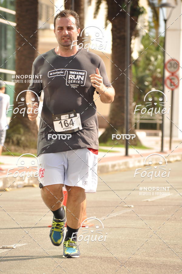 Buy your photos of the eventSantander Track&Field  Run Series - Shopping Vitria on Fotop