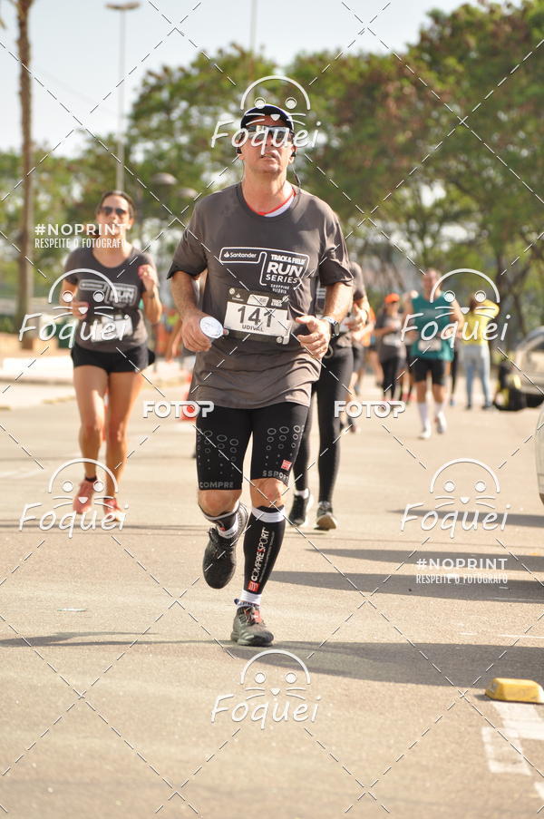 Buy your photos of the eventSantander Track&Field  Run Series - Shopping Vitria on Fotop