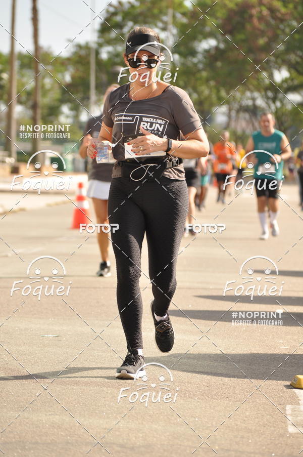 Buy your photos of the eventSantander Track&Field  Run Series - Shopping Vitria on Fotop