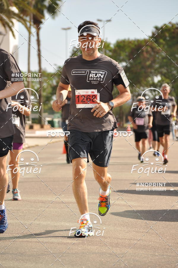 Buy your photos of the eventSantander Track&Field  Run Series - Shopping Vitria on Fotop