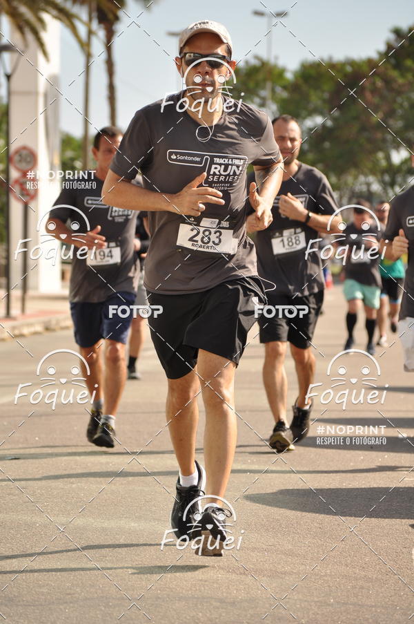 Buy your photos of the eventSantander Track&Field  Run Series - Shopping Vitria on Fotop