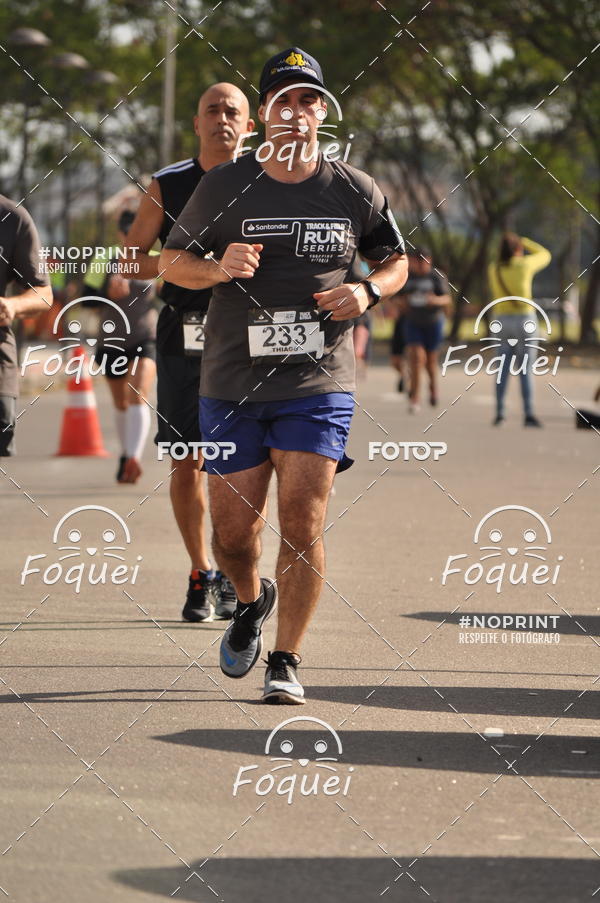 Buy your photos of the eventSantander Track&Field  Run Series - Shopping Vitria on Fotop