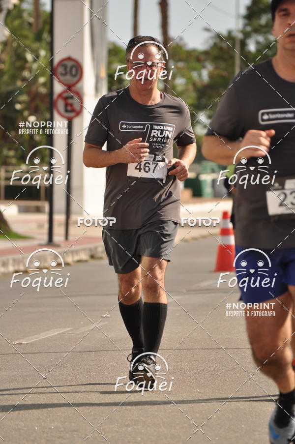 Buy your photos of the eventSantander Track&Field  Run Series - Shopping Vitria on Fotop