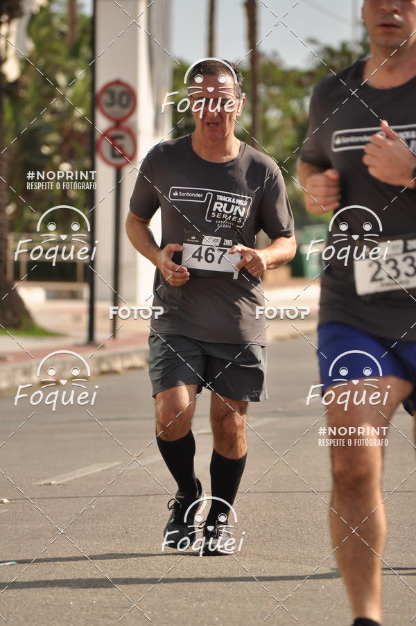 Buy your photos of the eventSantander Track&Field  Run Series - Shopping Vitria on Fotop