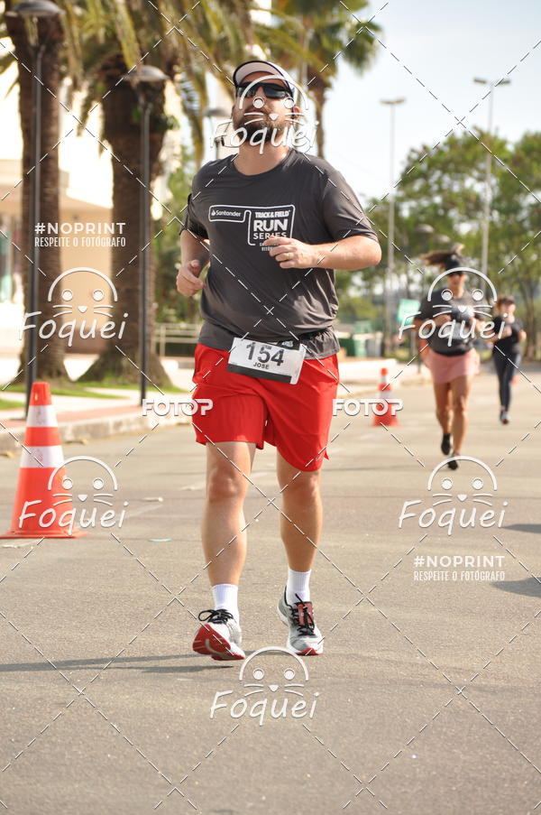 Buy your photos of the eventSantander Track&Field  Run Series - Shopping Vitria on Fotop