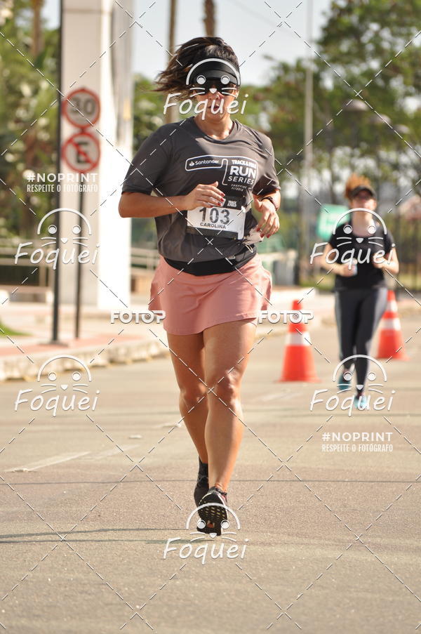 Buy your photos of the eventSantander Track&Field  Run Series - Shopping Vitria on Fotop