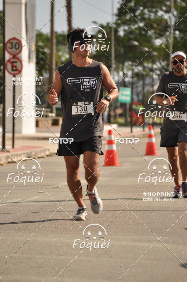 Buy your photos of the eventSantander Track&Field  Run Series - Shopping Vitria on Fotop