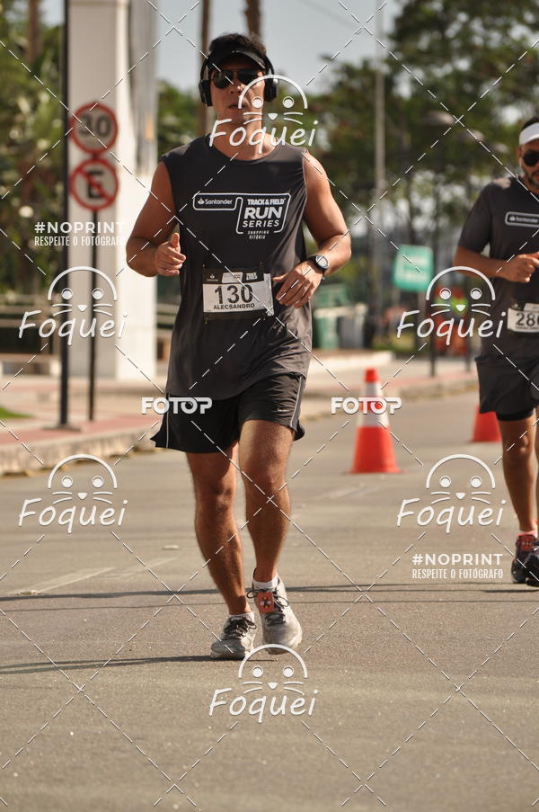 Buy your photos of the eventSantander Track&Field  Run Series - Shopping Vitria on Fotop