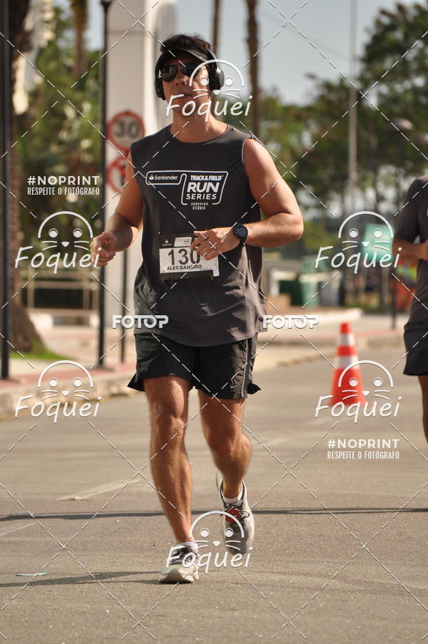 Buy your photos of the eventSantander Track&Field  Run Series - Shopping Vitria on Fotop