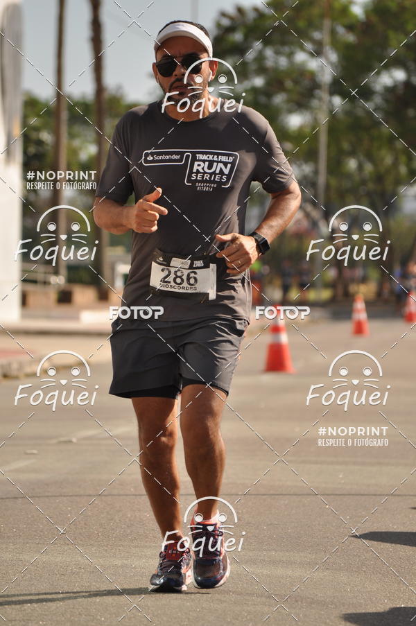 Buy your photos of the eventSantander Track&Field  Run Series - Shopping Vitria on Fotop