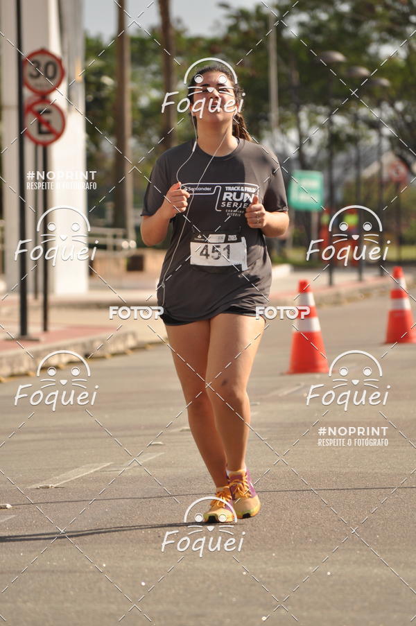 Buy your photos of the eventSantander Track&Field  Run Series - Shopping Vitria on Fotop