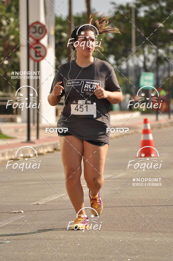 Buy your photos of the eventSantander Track&Field  Run Series - Shopping Vitria on Fotop