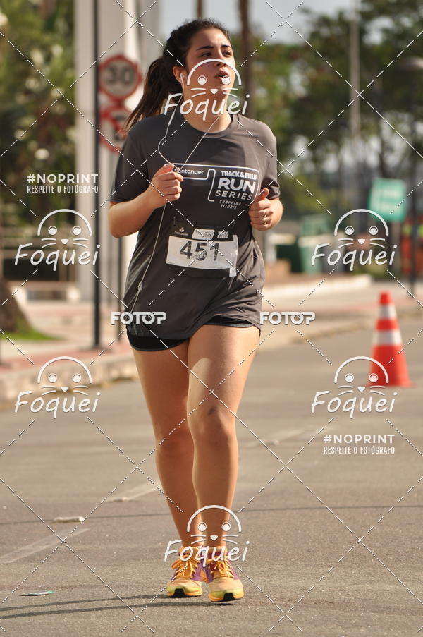 Buy your photos of the eventSantander Track&Field  Run Series - Shopping Vitria on Fotop