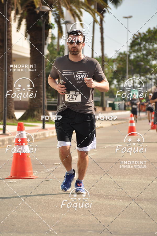 Buy your photos of the eventSantander Track&Field  Run Series - Shopping Vitria on Fotop