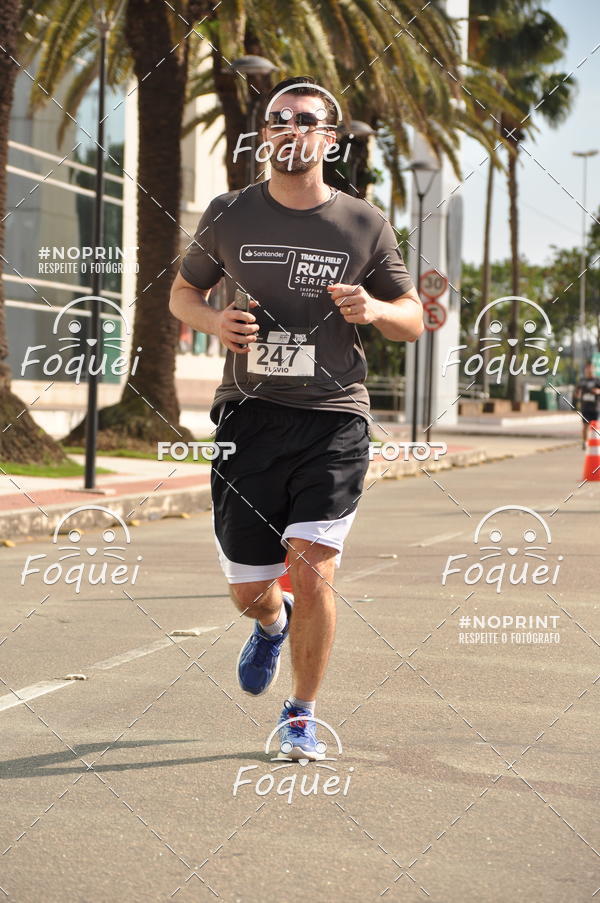 Buy your photos of the eventSantander Track&Field  Run Series - Shopping Vitria on Fotop