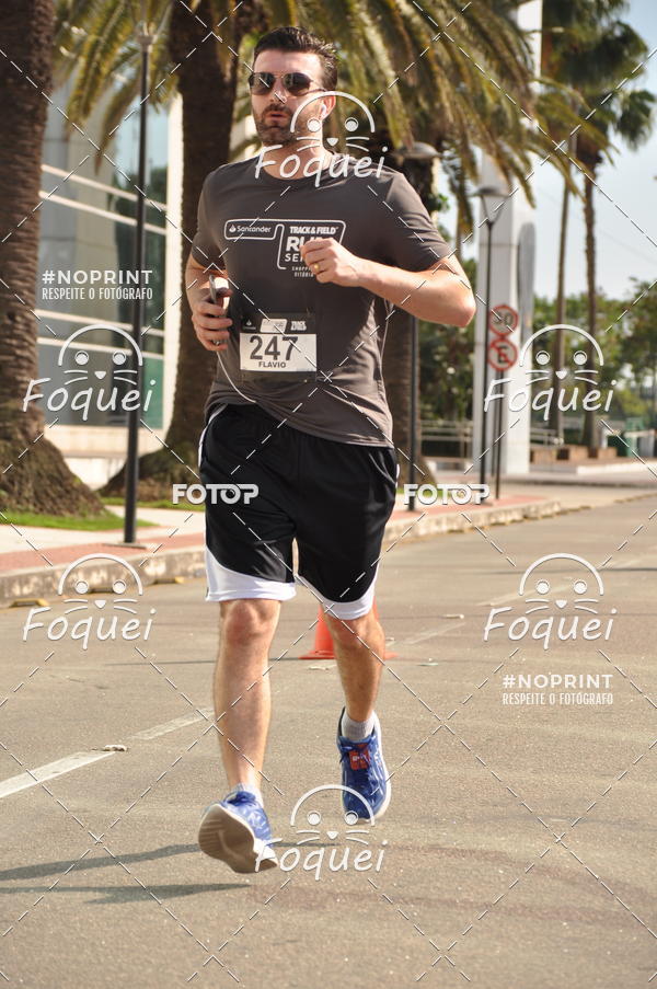 Buy your photos of the eventSantander Track&Field  Run Series - Shopping Vitria on Fotop