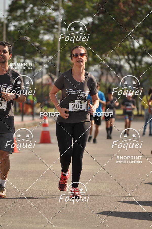 Buy your photos of the eventSantander Track&Field  Run Series - Shopping Vitria on Fotop