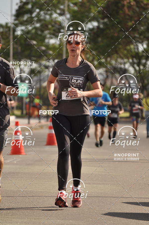 Buy your photos of the eventSantander Track&Field  Run Series - Shopping Vitria on Fotop
