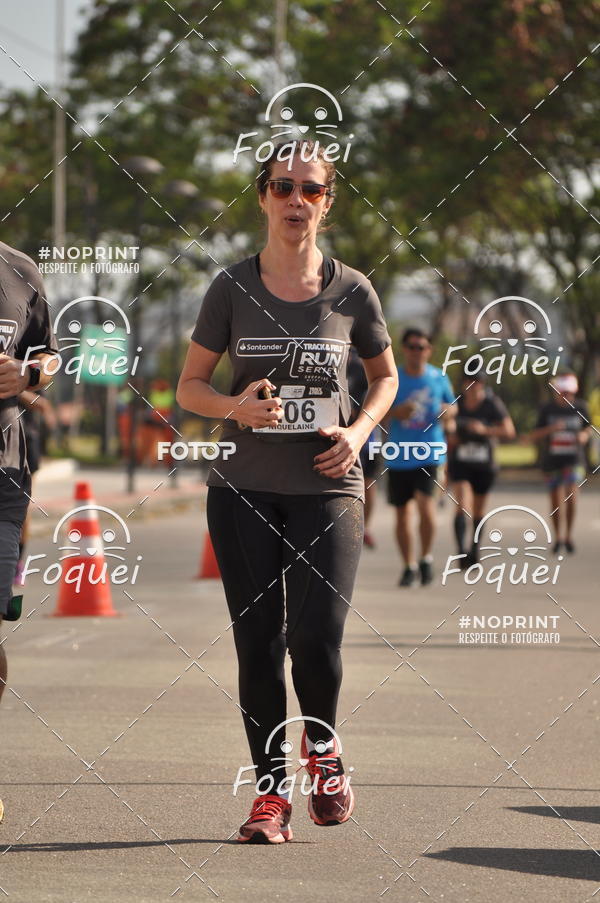 Buy your photos of the eventSantander Track&Field  Run Series - Shopping Vitria on Fotop