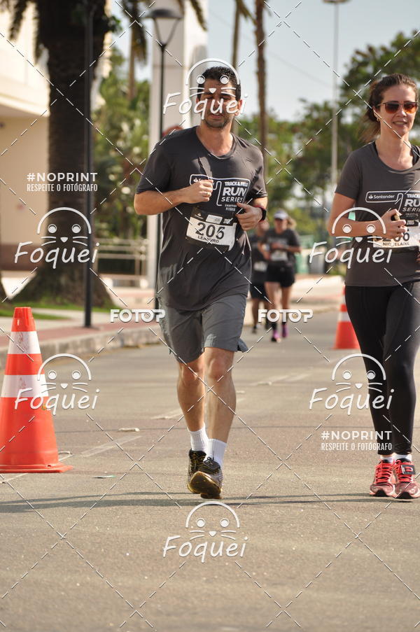 Buy your photos of the eventSantander Track&Field  Run Series - Shopping Vitria on Fotop
