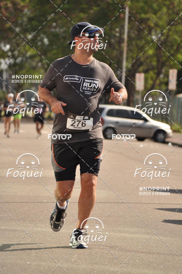 Buy your photos of the eventSantander Track&Field  Run Series - Shopping Vitria on Fotop