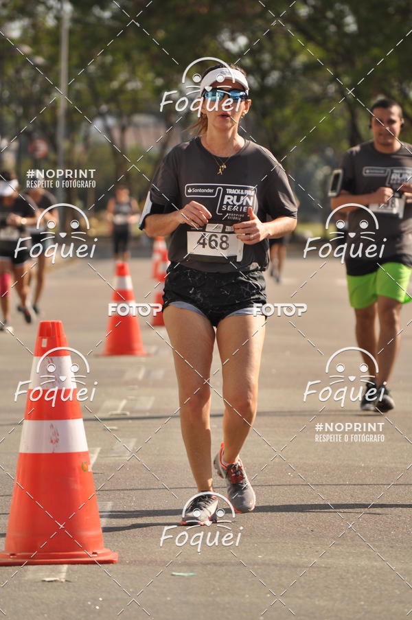 Buy your photos of the eventSantander Track&Field  Run Series - Shopping Vitria on Fotop