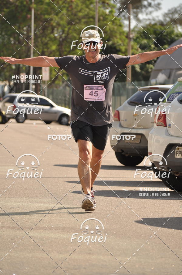 Buy your photos of the eventSantander Track&Field  Run Series - Shopping Vitria on Fotop