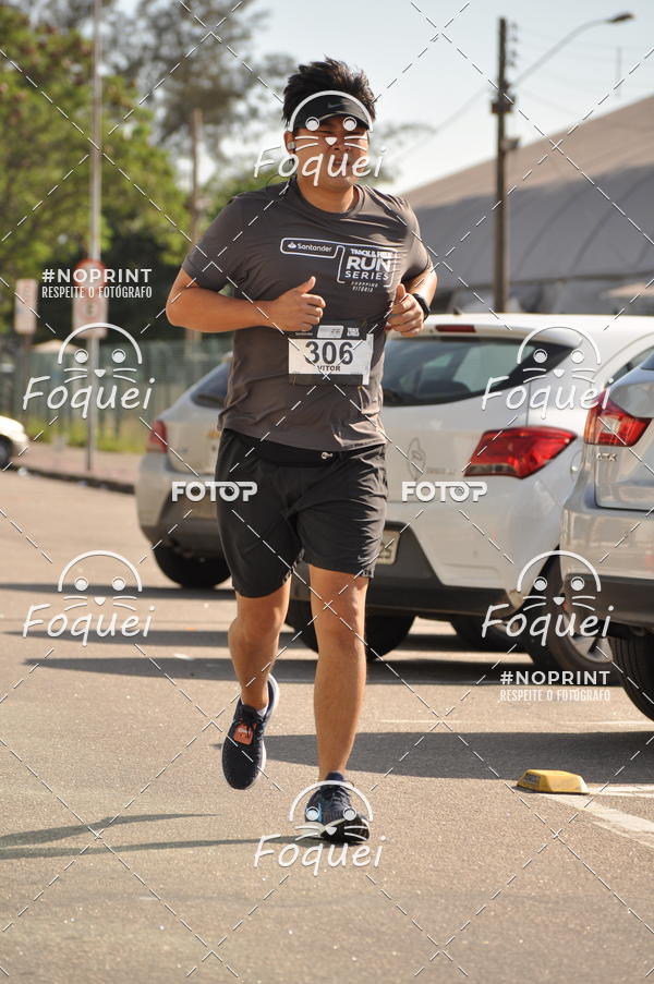 Buy your photos of the eventSantander Track&Field  Run Series - Shopping Vitria on Fotop