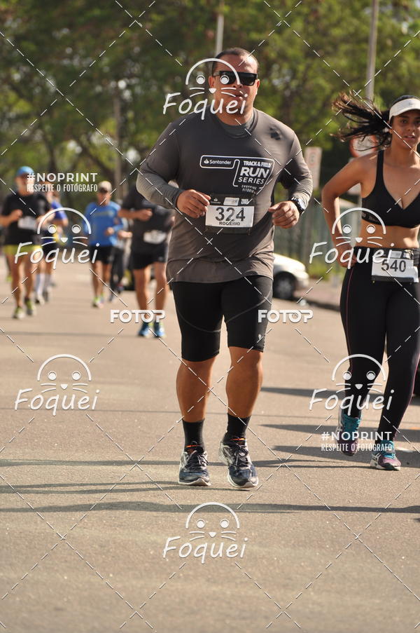 Buy your photos of the eventSantander Track&Field  Run Series - Shopping Vitria on Fotop