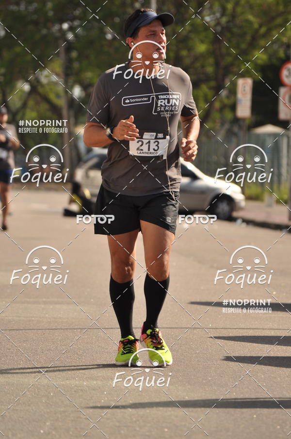 Buy your photos of the eventSantander Track&Field  Run Series - Shopping Vitria on Fotop