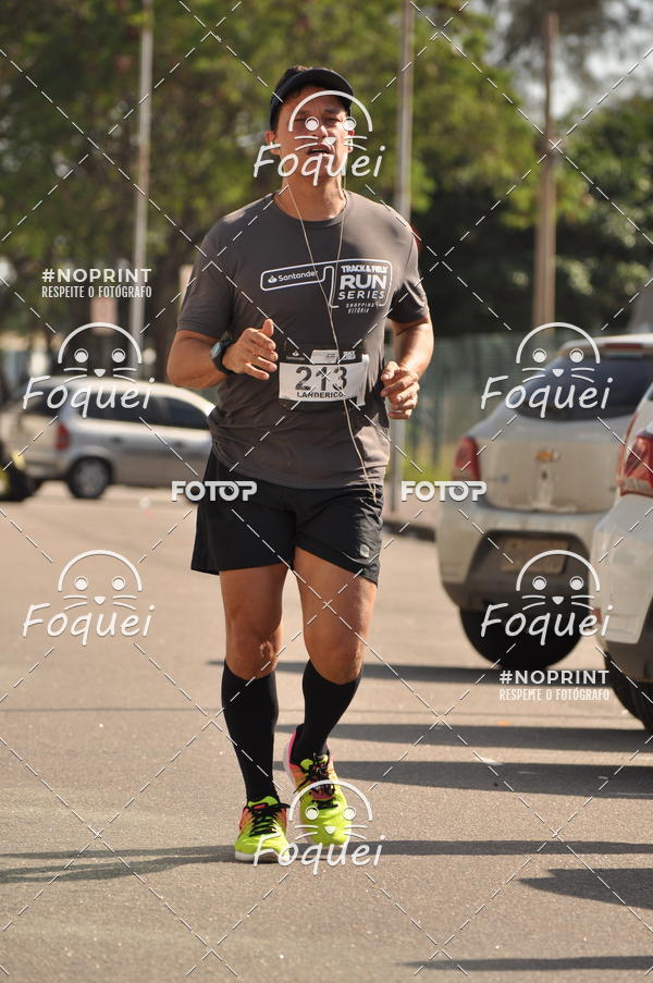 Buy your photos of the eventSantander Track&Field  Run Series - Shopping Vitria on Fotop