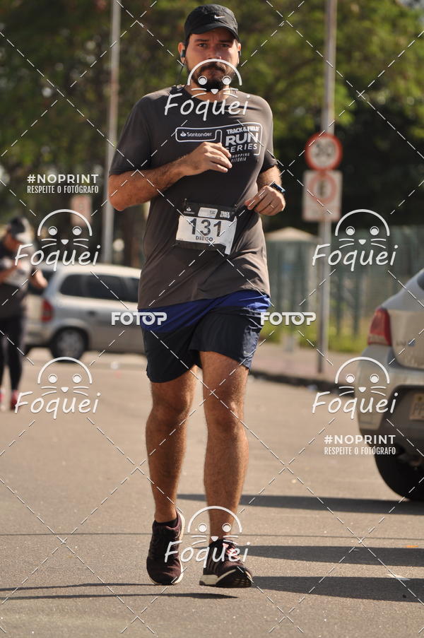 Buy your photos of the eventSantander Track&Field  Run Series - Shopping Vitria on Fotop