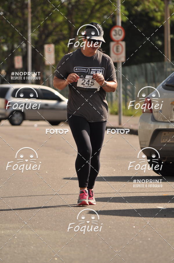 Buy your photos of the eventSantander Track&Field  Run Series - Shopping Vitria on Fotop